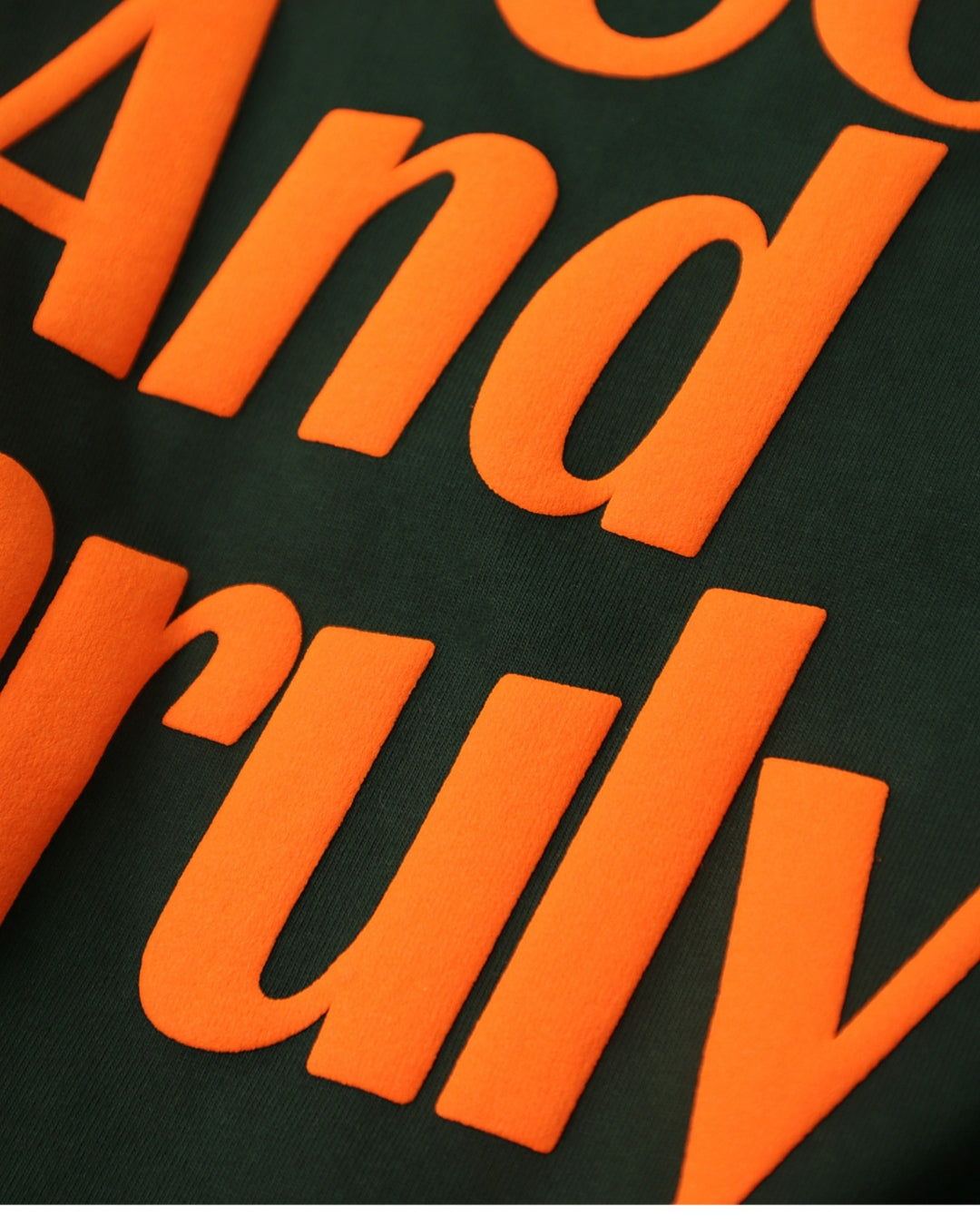 Free And Unruly 印花T