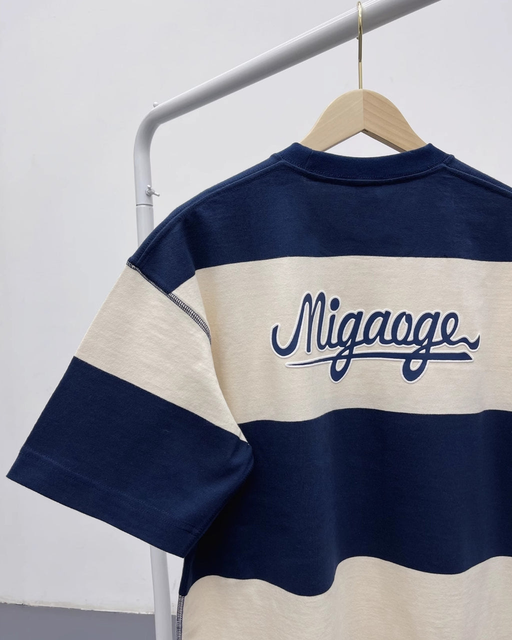 海軍藍厚領撞色T