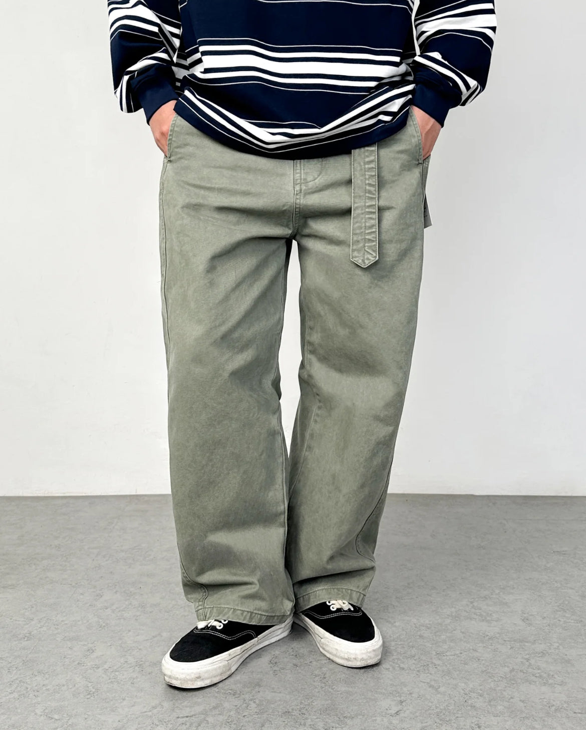 軍綠水洗小彎刀